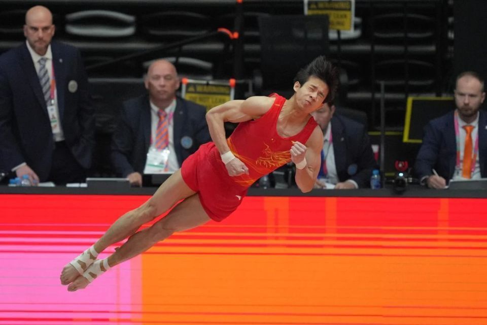 由于, 他直言 由于, 他直言