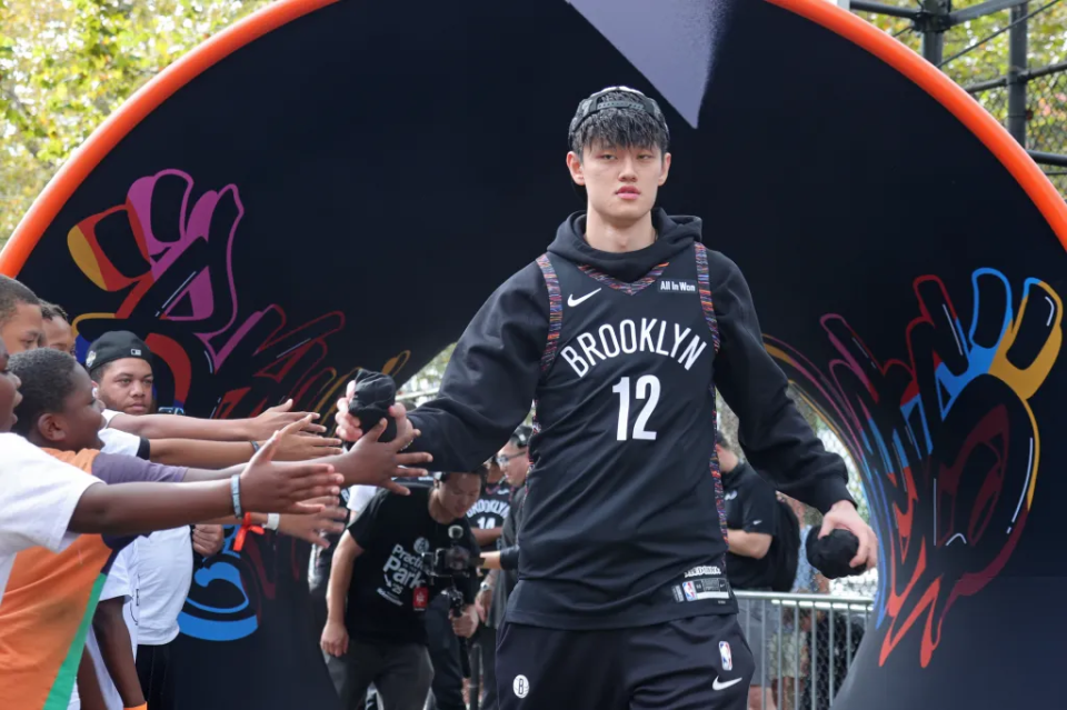 A是一个漫, fM, 份Exhi